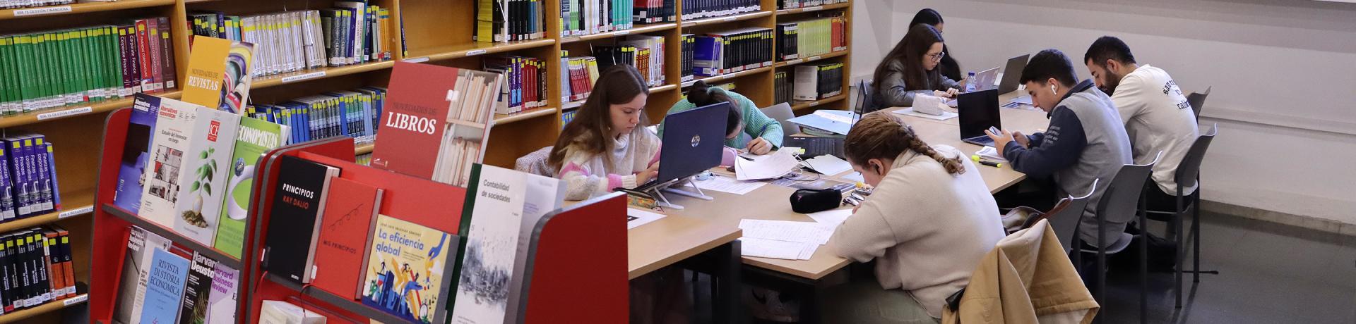 Biblioteca - Sala de Estudios